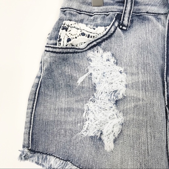 Crochet Lace Frayed Hem Distressed Jean Shorts 3 - Picture 2 of 5